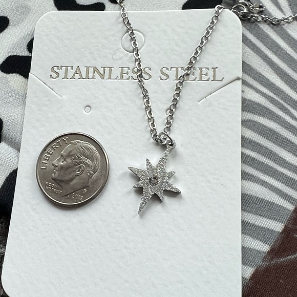 Stainless Steel Silver Star charm necklace Diamond - Picture 6 of 6